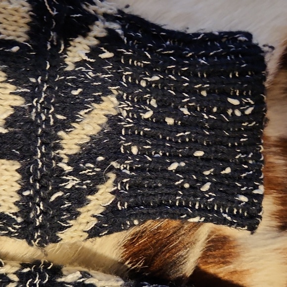 Cliche Sweater Sz XL - Picture 3 of 5